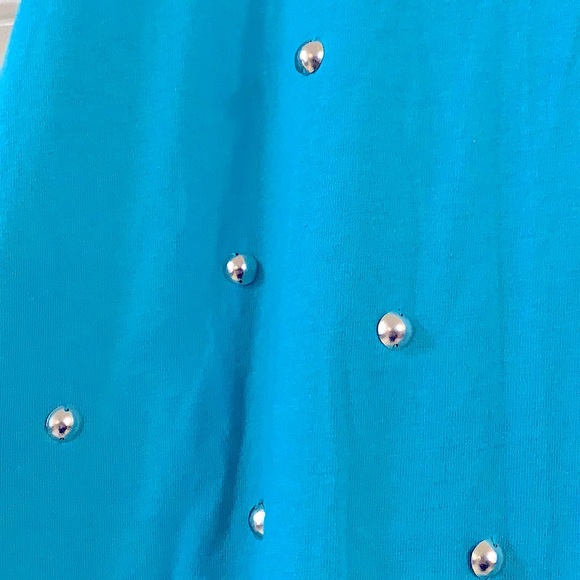 Like New: Teal Capped Sleeves Comfy Tee w/Silver Embellishments by Love Nation - Picture 2 of 16